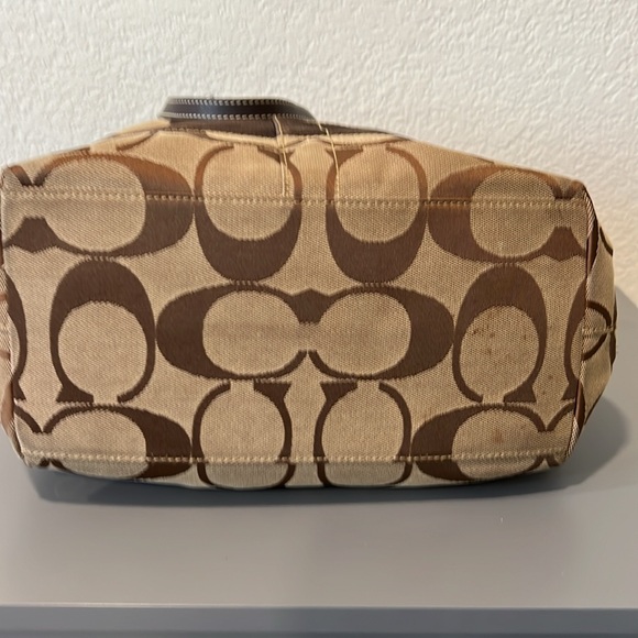 Coach Authentic Brown & Tan Signature
Stripe Shoulder Tote Purse Bag - Picture 6 of 7